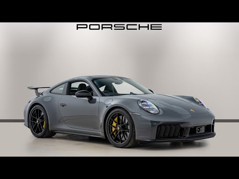 2025 Porsche 911 Carrera 4 GTS