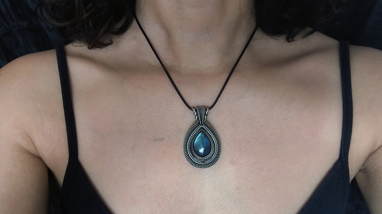 How to Wire Wrap a Teardrop Pendant (Beginner Tutorial) | Wire Wrapped Jewelry