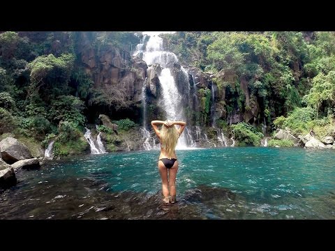 image-What currency does Reunion Island use?