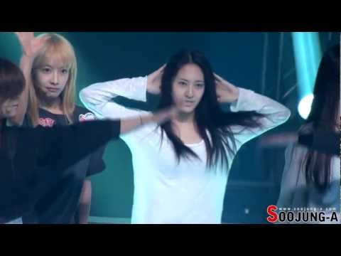 [Soojung-a] f(Krystal) 120615 Music Bank Electric Shock Rehersal ver.2