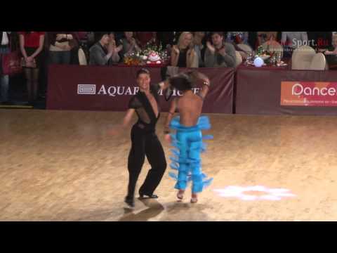 Sergey Tatarenko - Viktoria Tatarenko, Final Solo Samba (CAM 2)