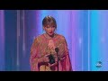 Taylor Swift Wins Artist of the Year at the 2019 AMAs - The American Music Awards