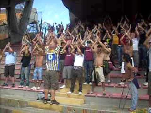 Lecce - Frosinone: 1-3  Curva Nord Trasferta 06.09.2009 (2)