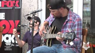 Theory of a Deadman - Lowlife (Live)