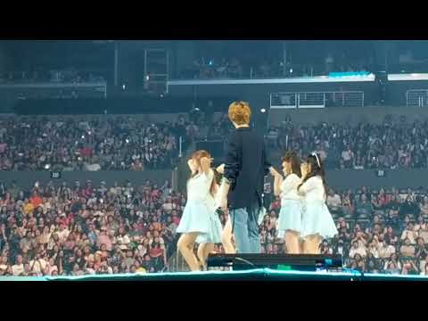 [FANCAM] 180812 LA Day 2 ∼ Chung Ha & fromis_9 - random dance play