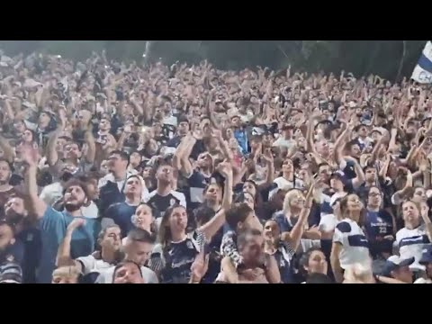 "Los pibes salimos desde El Bosque" Barra: La Banda de Fierro 22 &bull; Club: Gimnasia y Esgrima