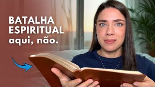 Há batalhas que só mudam quando você aprende a se posicionar em oração.