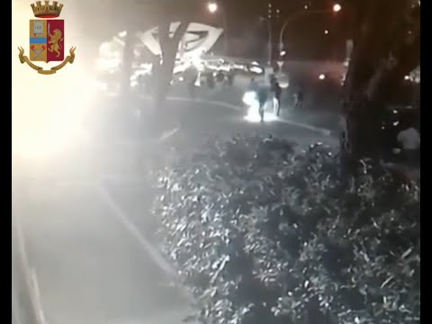 Terni, l’assalto ultras ai tifosi dell’Avellino respinto dalla polizia