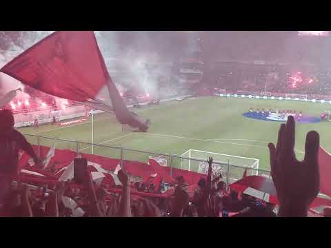 "RECIBIMIENTO VS RASIN #todorojo" Barra: La Barra del Rojo • Club: Independiente