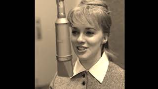 Connie Smith -- If I Could Just Get Over You