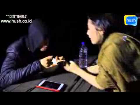 Aliando & prilly romantis rebutan makanan