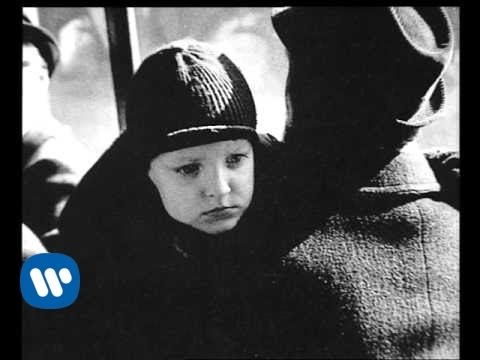 Anne Dorte Michelsen - Ingen Er Helt Alene (Official Music Video)