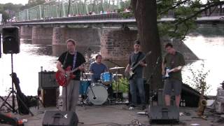 preview picture of video 'Chris Harford And The Band Of Changes - Satellite Angel - Lambertville, NJ - 7/1/2011'