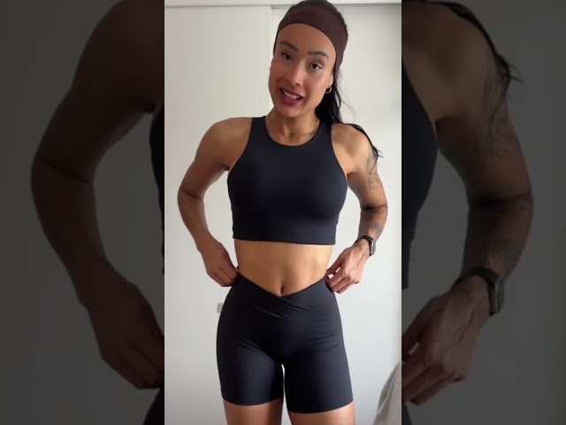 Short Gaia Cós Cruzado Preto