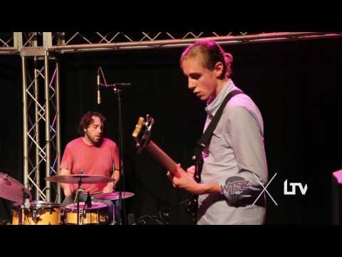 Mosses - Serenity Now (Live Session)