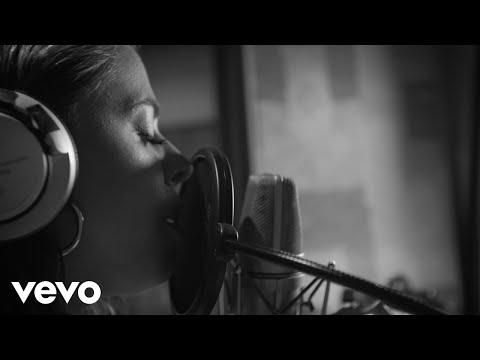 Vanessa Mai - Auf anderen Wegen (Amazon Music Original)