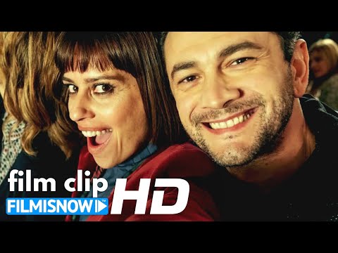 MA COSA CI DICE IL CERVELLO Clip | "Una cena tra amici"