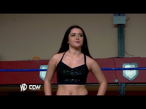 WWE RAW Lyra Valkyria V Elektra V Katey Harvey | Womens Wrestling