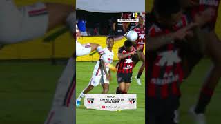 IMAGEM FORTE: A EXPULSÃO DE LUCAS RAMON EM VITÓRIA x SÃO PAULO
