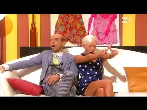 Parodia Enzo e Carla (2) - "MA NON TI VERGOGNI?" Ubaldo Pantani e Virginia Raffaele