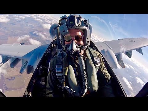 WOW! Cockpit View A-10 Thunderbolt II Demonstration Team Aircraft
