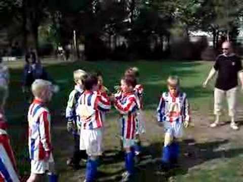 Wilhelmina Boys F3 Kampioen - champagne