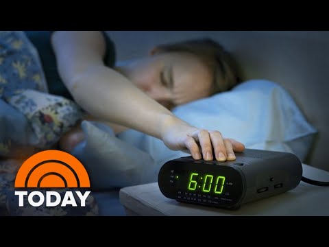 Why hitting the snooze button might be good for your health