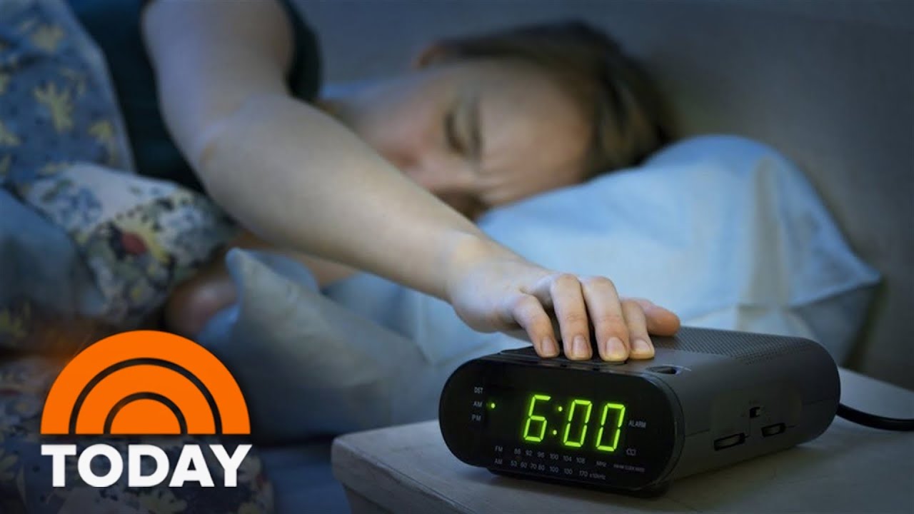 Why hitting the snooze button might be good for your health