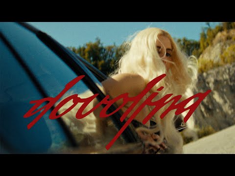 Nika Turković - dovoljna