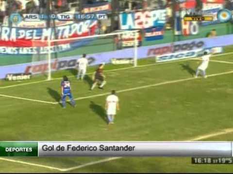 Gol de Federico Santander. Arsenal 1 Tigre 1. Torneo Final 2013 (Infobae.com)