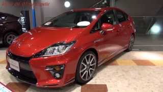 preview picture of video 'Japan Trip 2013 Tokyo TOYOTA Prius Touring Selection'