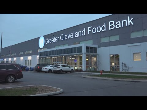 Cleveland Clinic makes 5-year, $50 million pledge to fight hunger with donations to food banks
