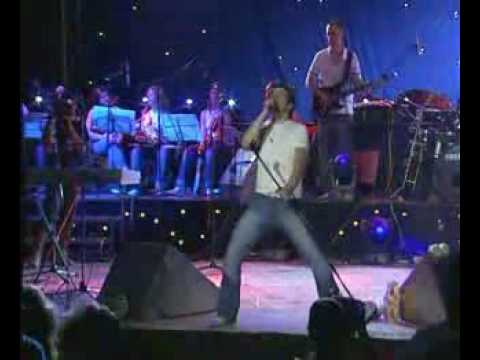 Tose Proeski - Cija si (live in Skopje) Whith lirics