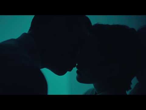 Equals (Clip 'Kiss')