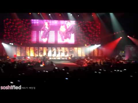 110610 SNSD - Run Devil Run (SMTown Live in Paris 2011)