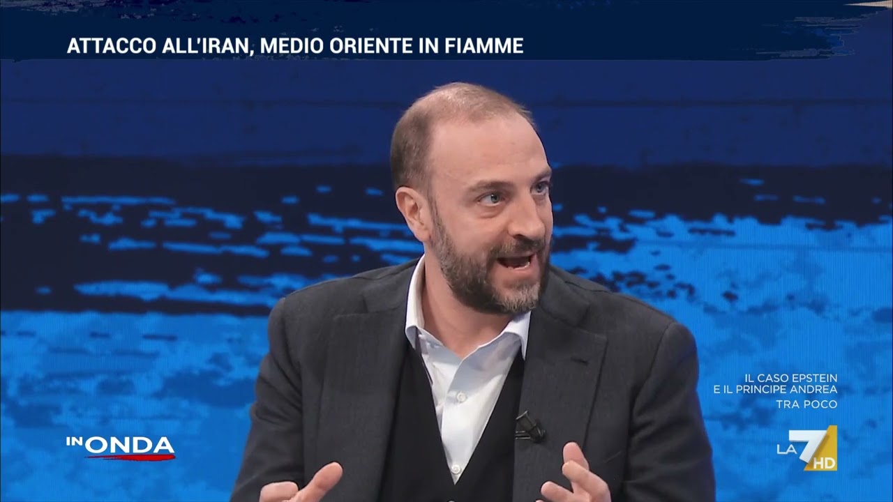 Caso Crosetto a Dubai, la rivelazione di Fittipaldi: "Ecco perché i suoi familiari erano lì"