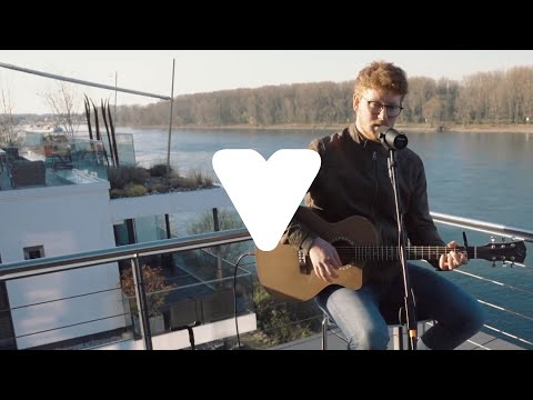 BonnLive: Dennis macht Musik - Unplugged Session @ WetterOnline Terrasse Bonn