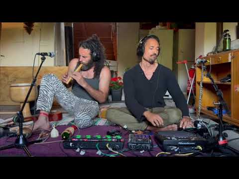 Live Looping Performance ◊ Ethno electro ◊  By Snakecharmer Collective | Sereno Cantaro- Viktor Frih