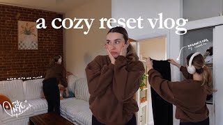fixing my self esteem by cleaning & reorganizing my apartment 🧺🍂 a cozy reset vlog