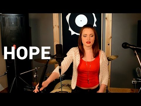 Tory Vix – "Hope" – LIVE Session