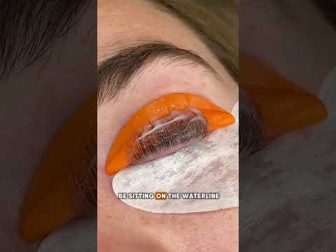 Mastering the Lash Lift: Techniques for Lifting Stubborn Downward-Facing Lashes