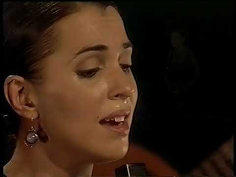 Madredeus Live Brasil - "A Cidade e os Campos"- Auditório Casablanca, São Paulo, Brasil (1995).