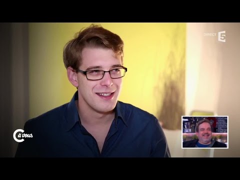 Didier Bourdon as seen by Antoine Merle, the little boy from "3 Brothers" - C à vous - 17/12/2014