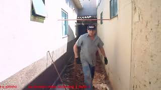 FAZENDO UM CIMENTADO NOVO NO CORREDOR INICIO DO TRABALHO QUEBRANDO O ANTIGO PARTE 1