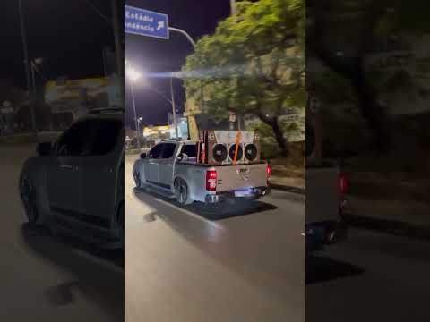 S10 rebaixada com som