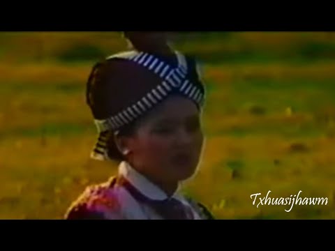 Suab Nkauj Nug Moo - Maiv Muas Kwm Mai Moua