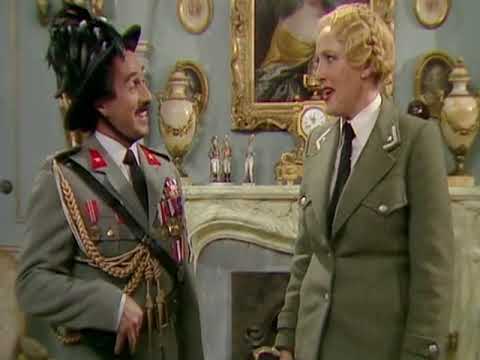 Bertorelli Chats Up Helga - Allo Allo (1991)