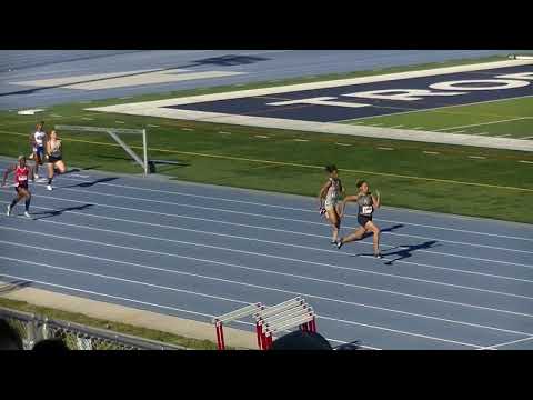 Girls 200 Meter Dash Heat 13 Prelim Sam Burley Hall of Fame - 3/2/2019