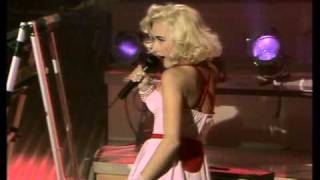 Marta Sanchez con Ole Ole sola y yo soy infiel.