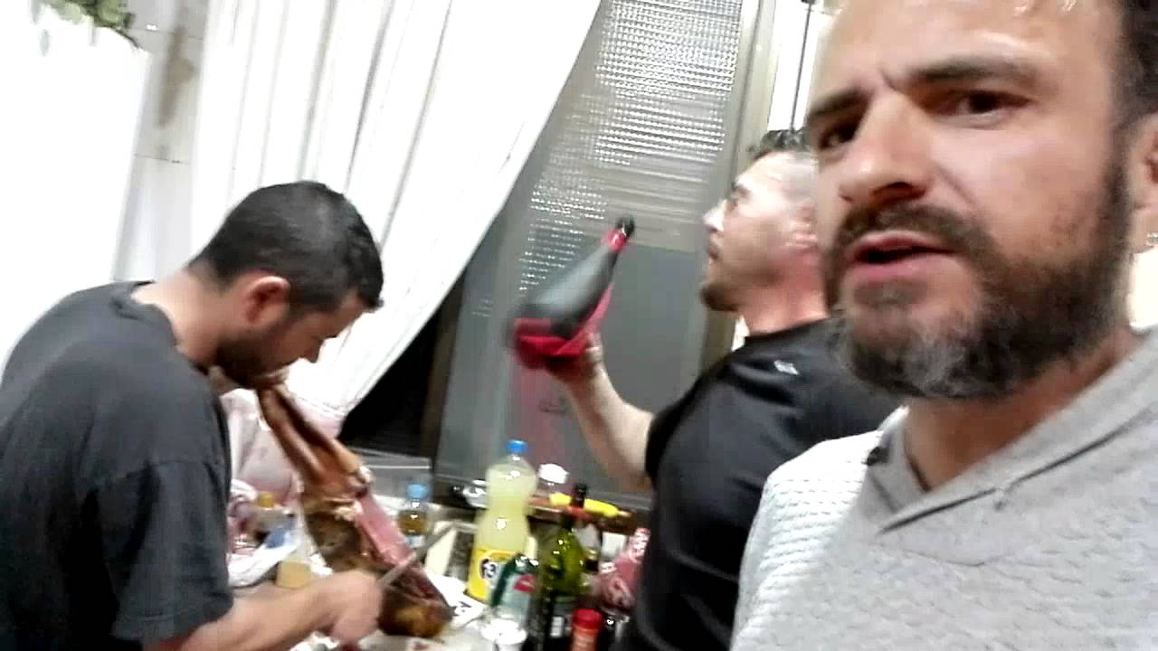 Watch El tio la bota Now El tio la bota